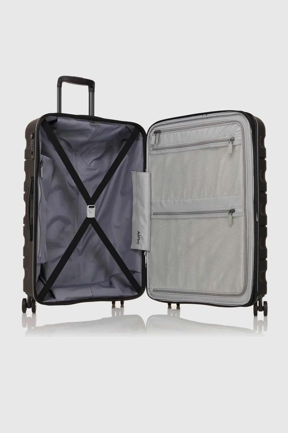 Antler - Lincoln Medium 68cm Hardside 4 Wheel Suitcase - Black