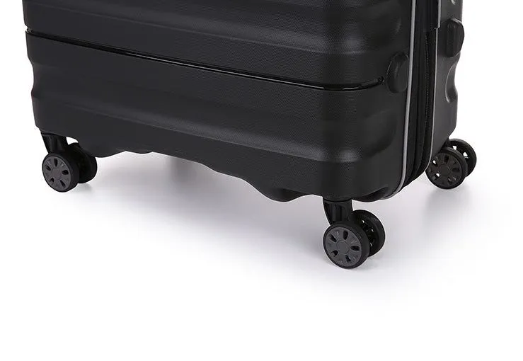 Antler - Lincoln Medium 68cm Hardside 4 Wheel Suitcase - Black