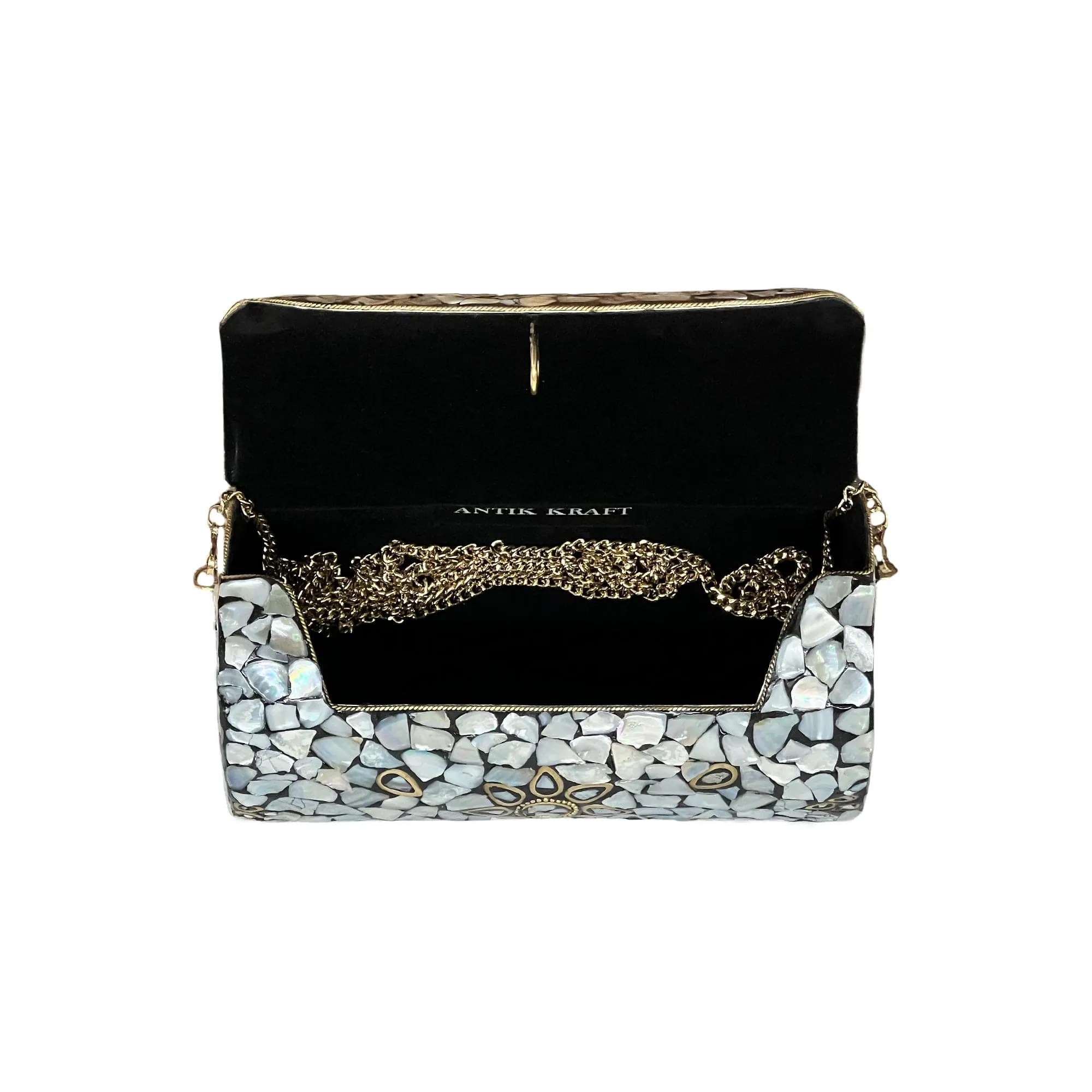 BGAIN89 Ami Mosaic Clutch With Chain Strap