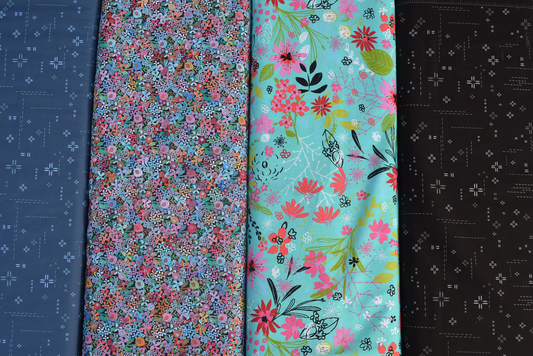 Deluxe Long Zip Phone Bag - Converts to Cross Body Purse - Mini Wild Flowers Fabric