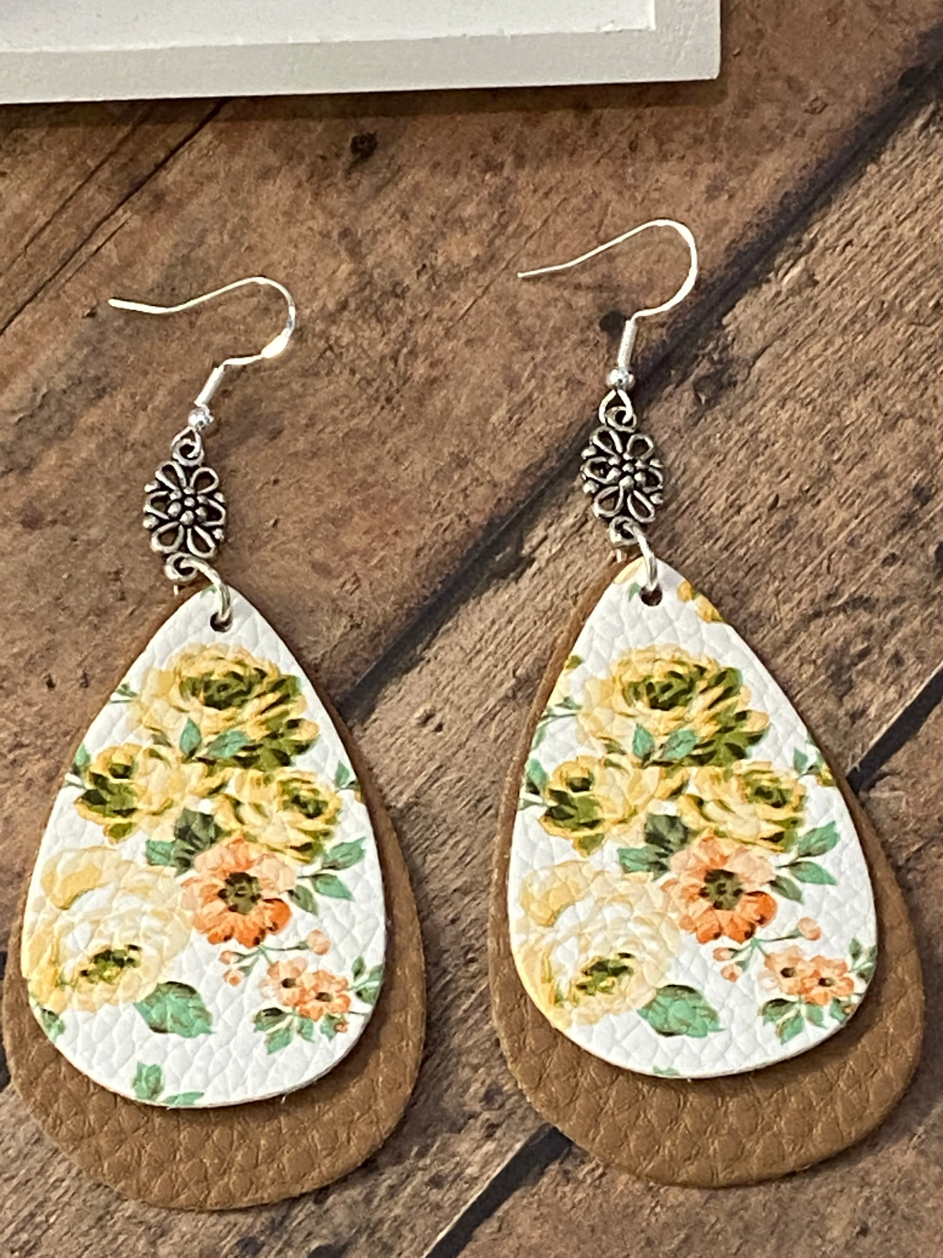 FAUX Leather Floral Earrings (EA0065)