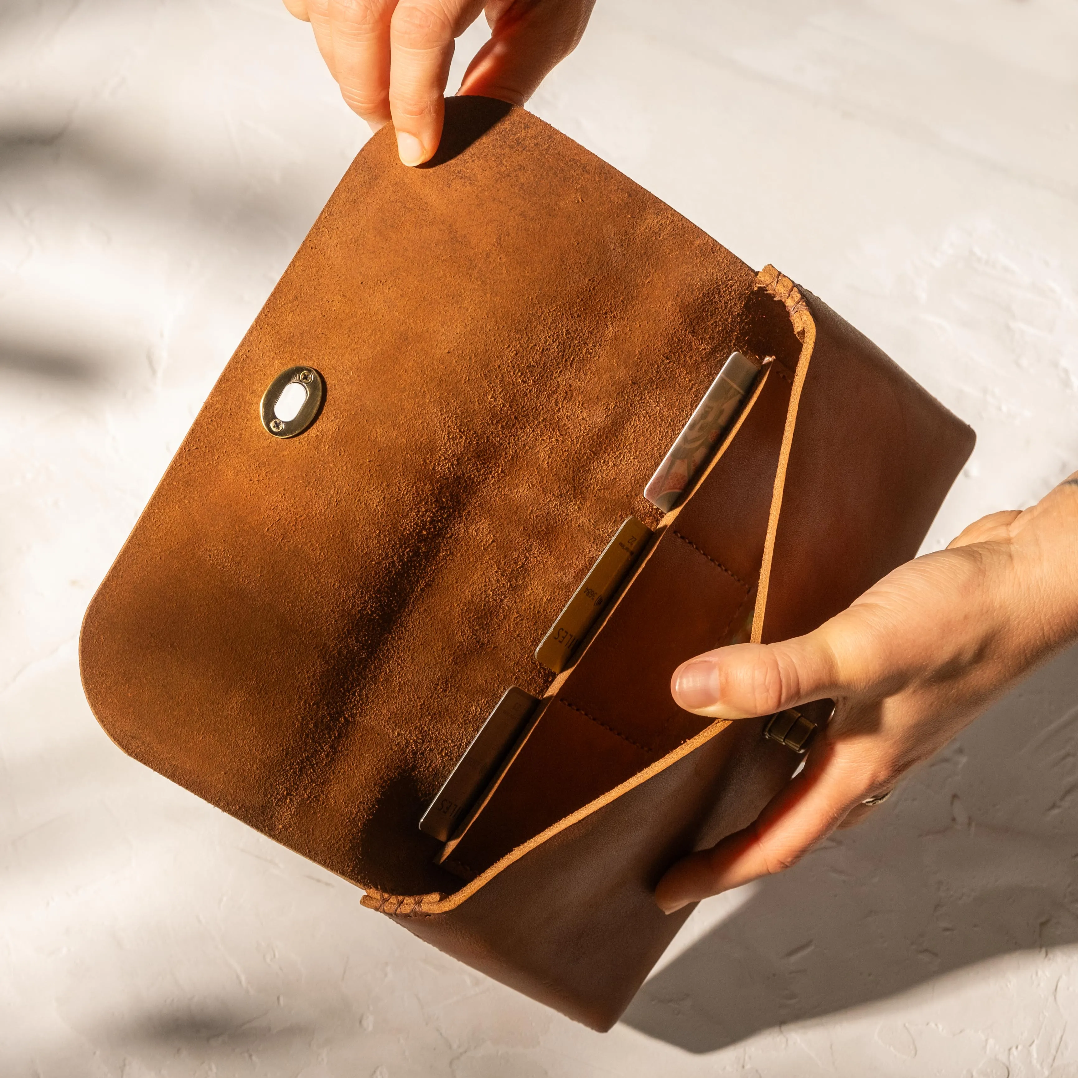 Hand Stitched Clutch in Caramel Veg-Tan