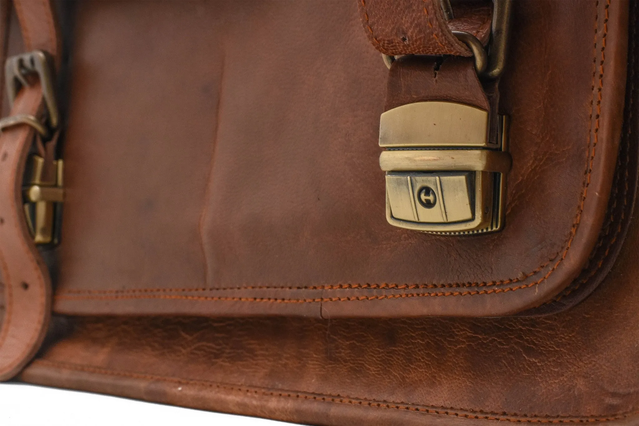 Johnny Fly Co. Leather Business Laptop Messenger