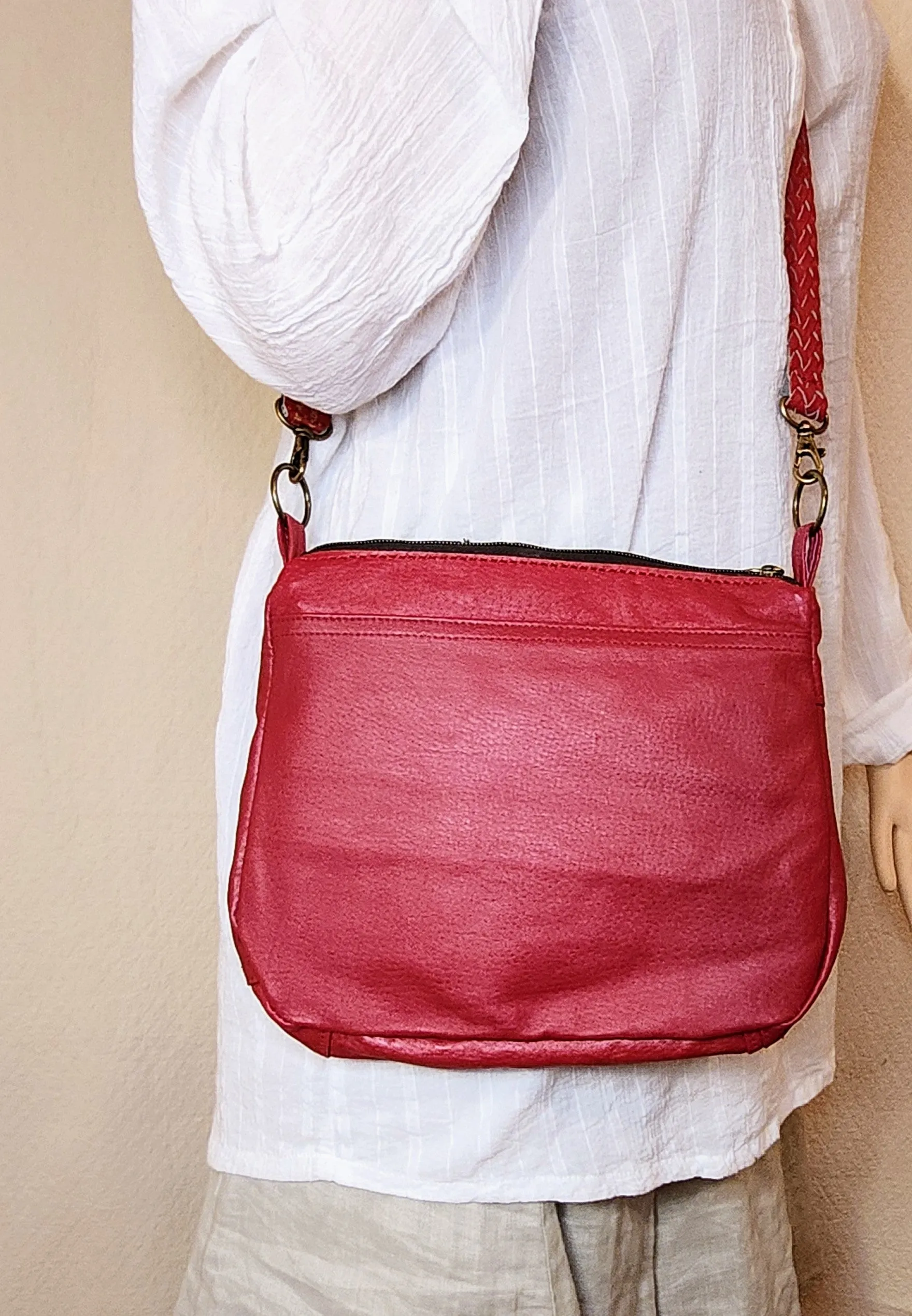 Karol Basic Red Shoulder Bag