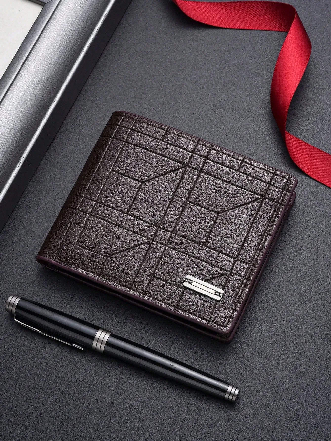 Korean-Style Fashionable Men Short Wallet, Classic Horizontal Design With Large Capacity And Multiple Card Slots For Business