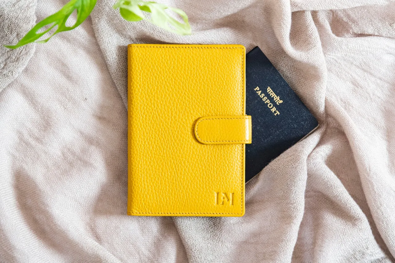 Le Mira 'The Voyager' Genuine Leather Passport Holder