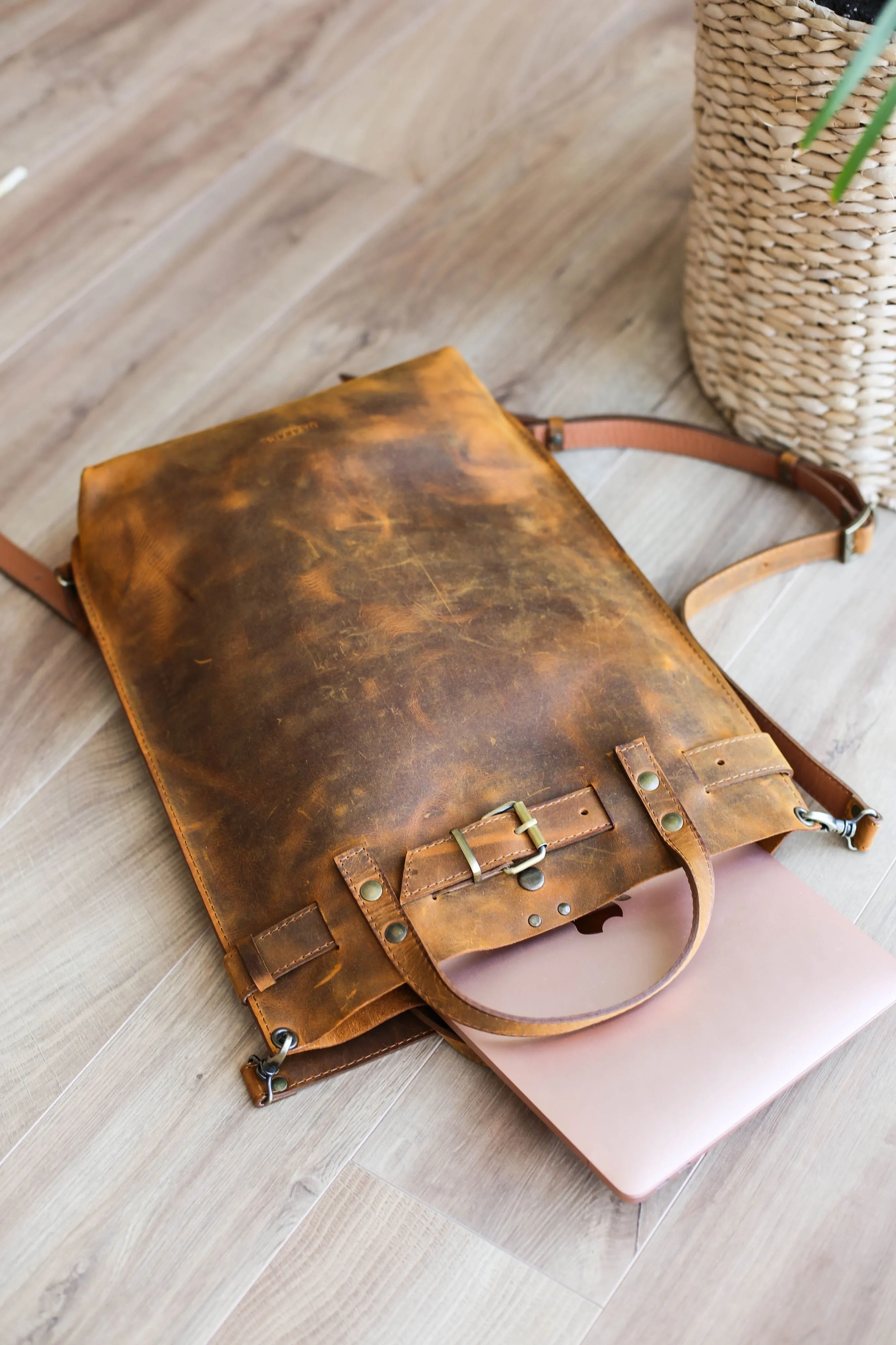 Men's Coffee Brown Leather Backpack