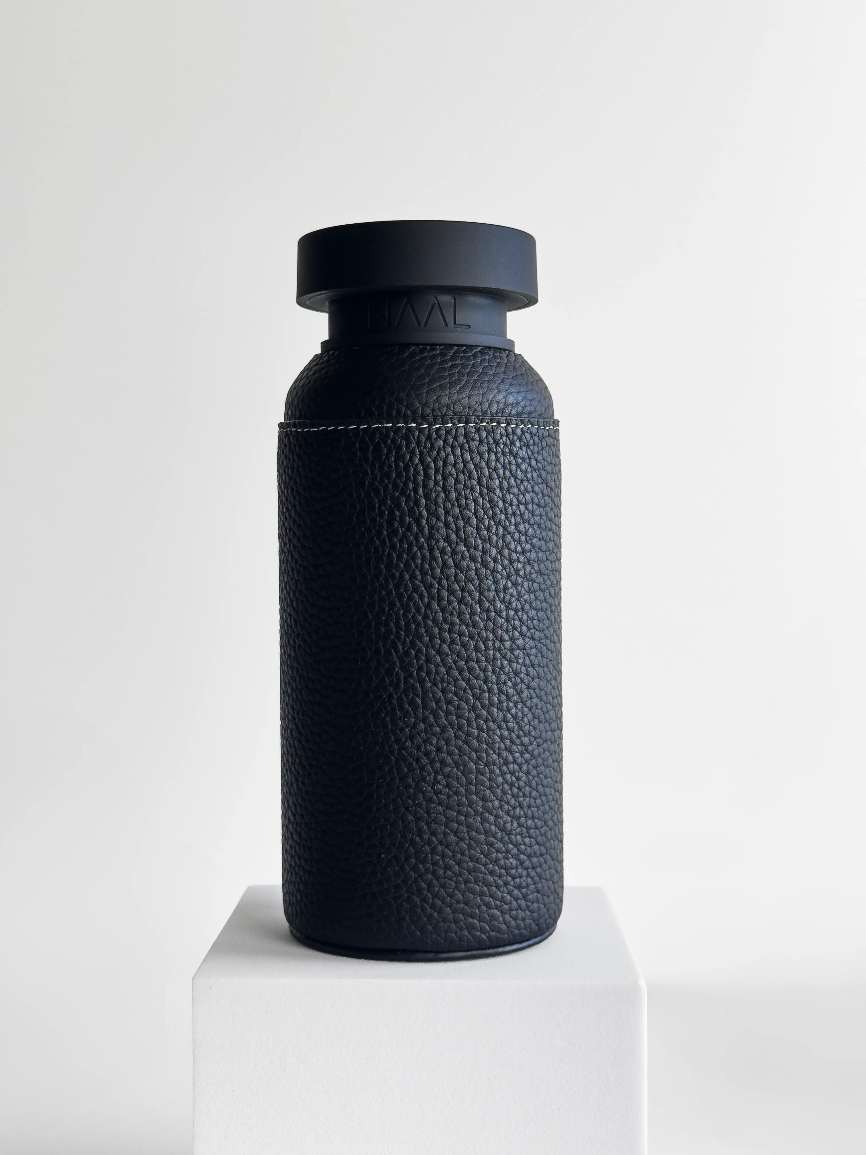 NAAL BW ed. glass water bottle