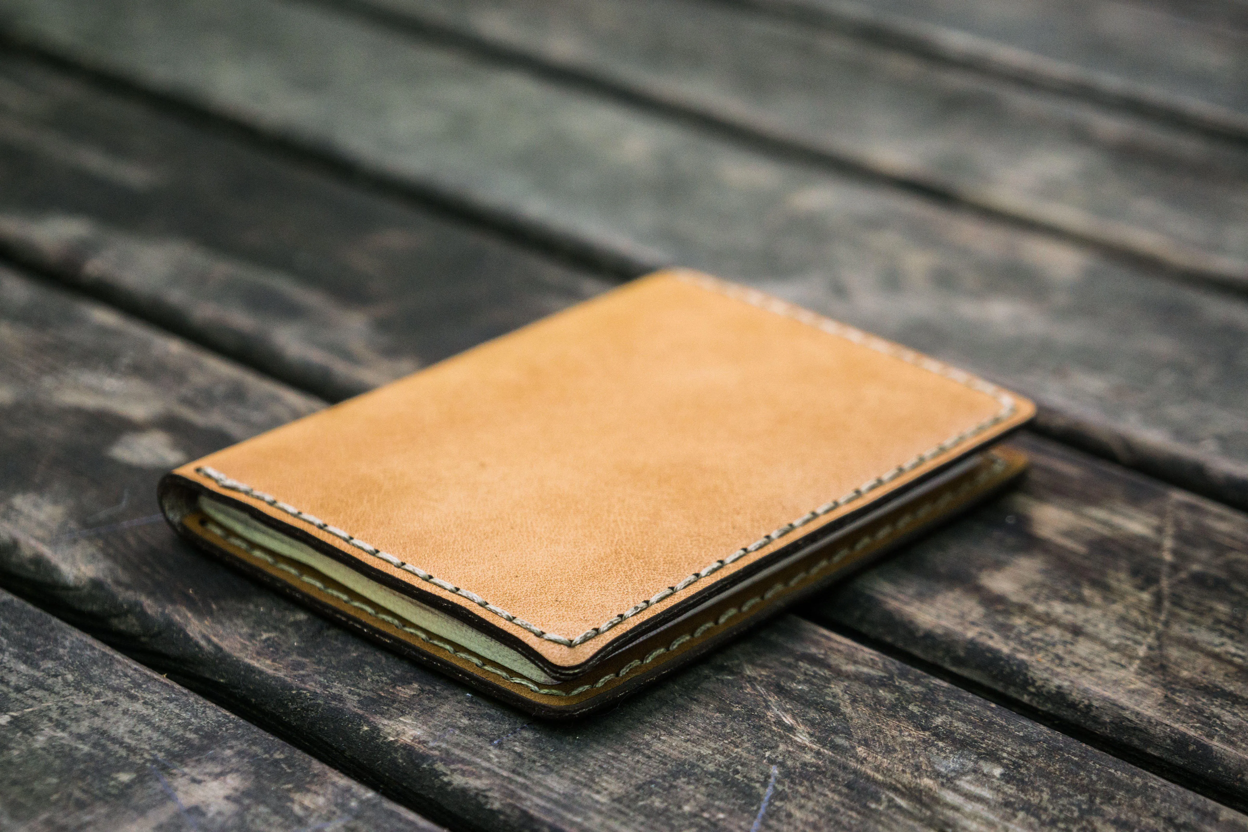 No.06 Leather Passport Holder - Natural