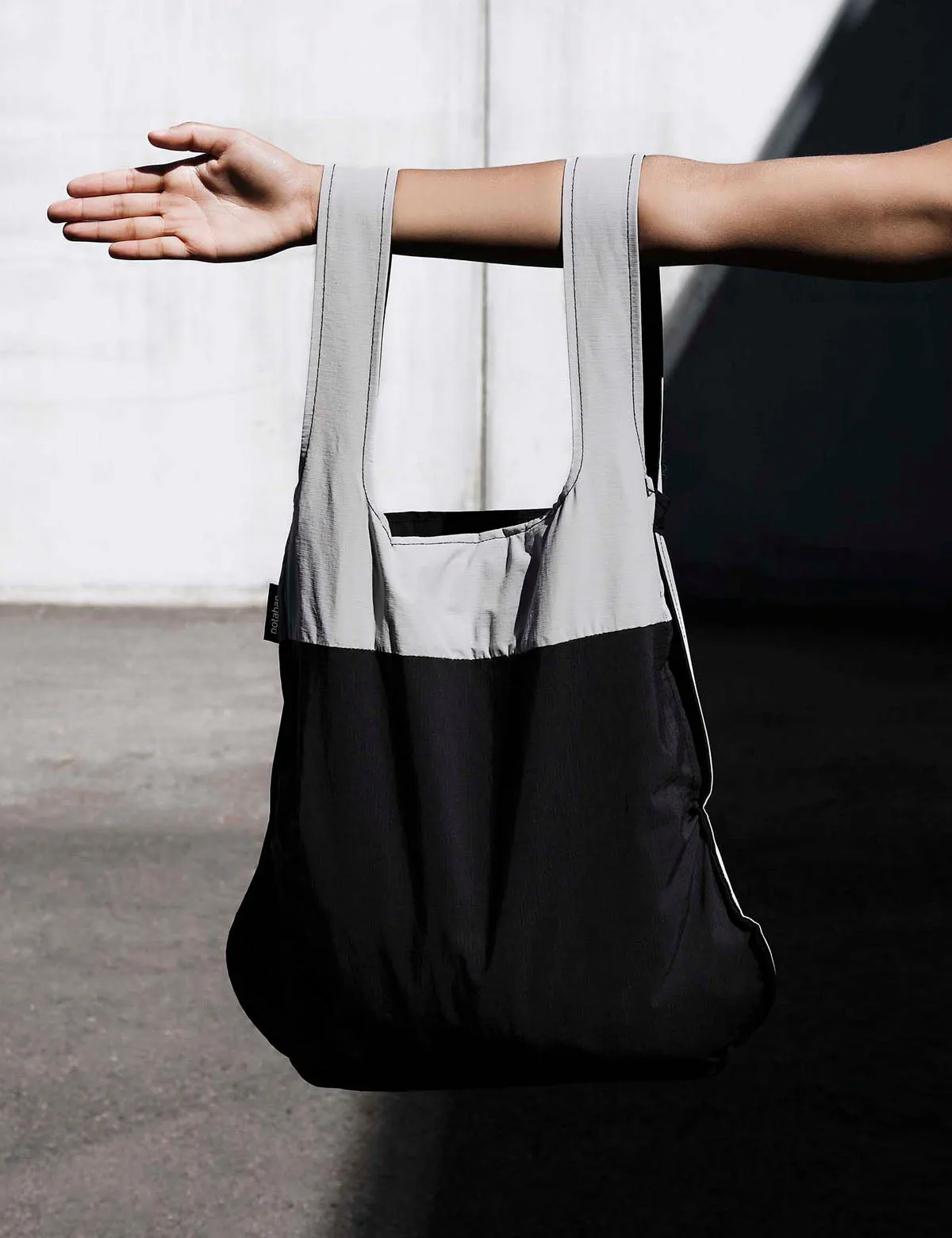 Notabag – Grey/Black