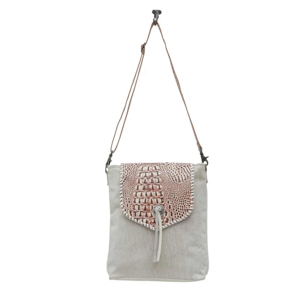 SMOKEY AZTECA LEATHER & HAIRON BAG