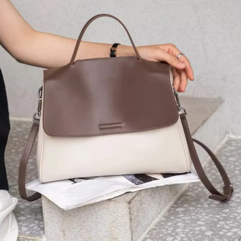 Stylish Women's Genuine Leather Bag – Trendy and Timeless Design