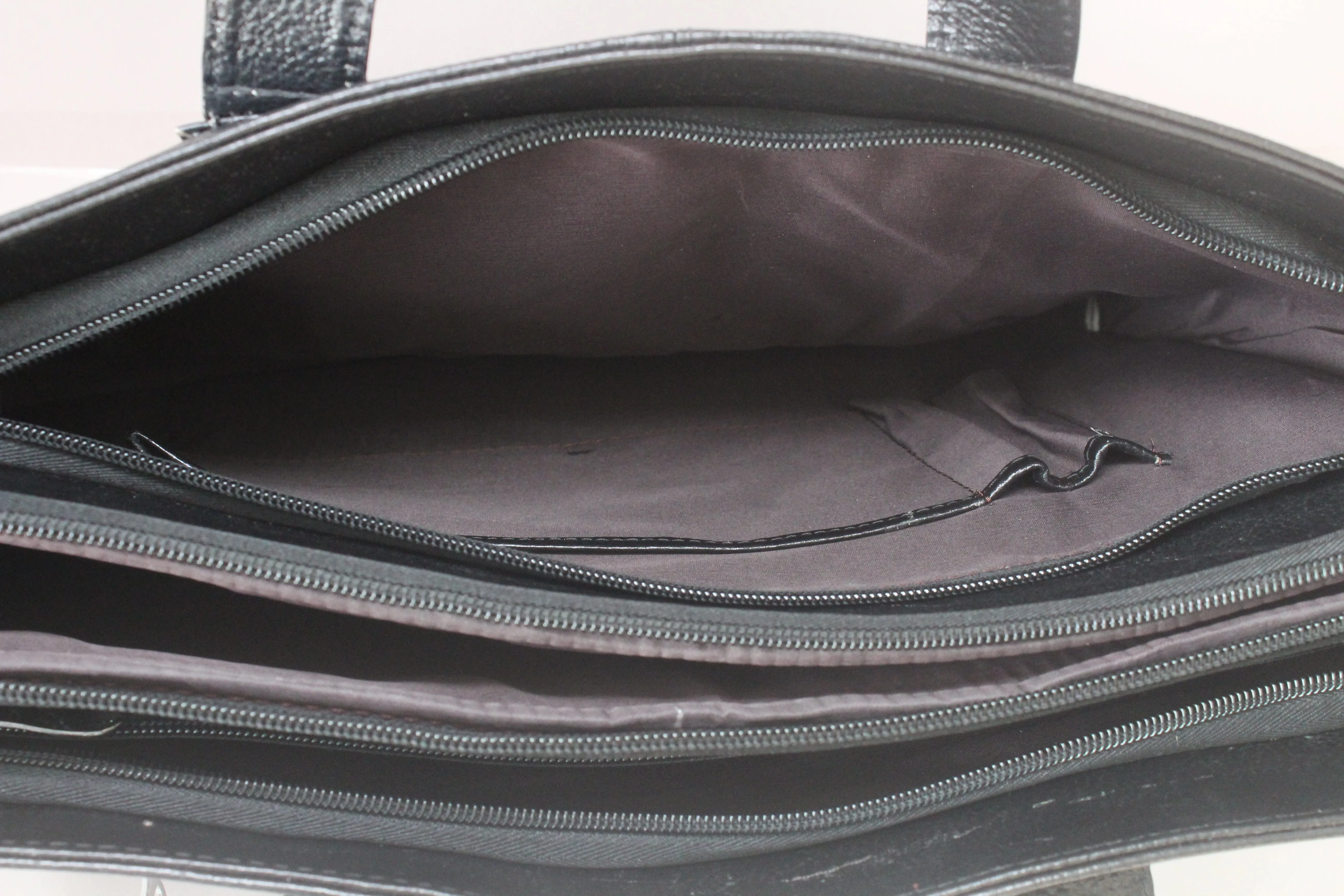 Taha Genuine Leather Black Laptop Bag THLB1